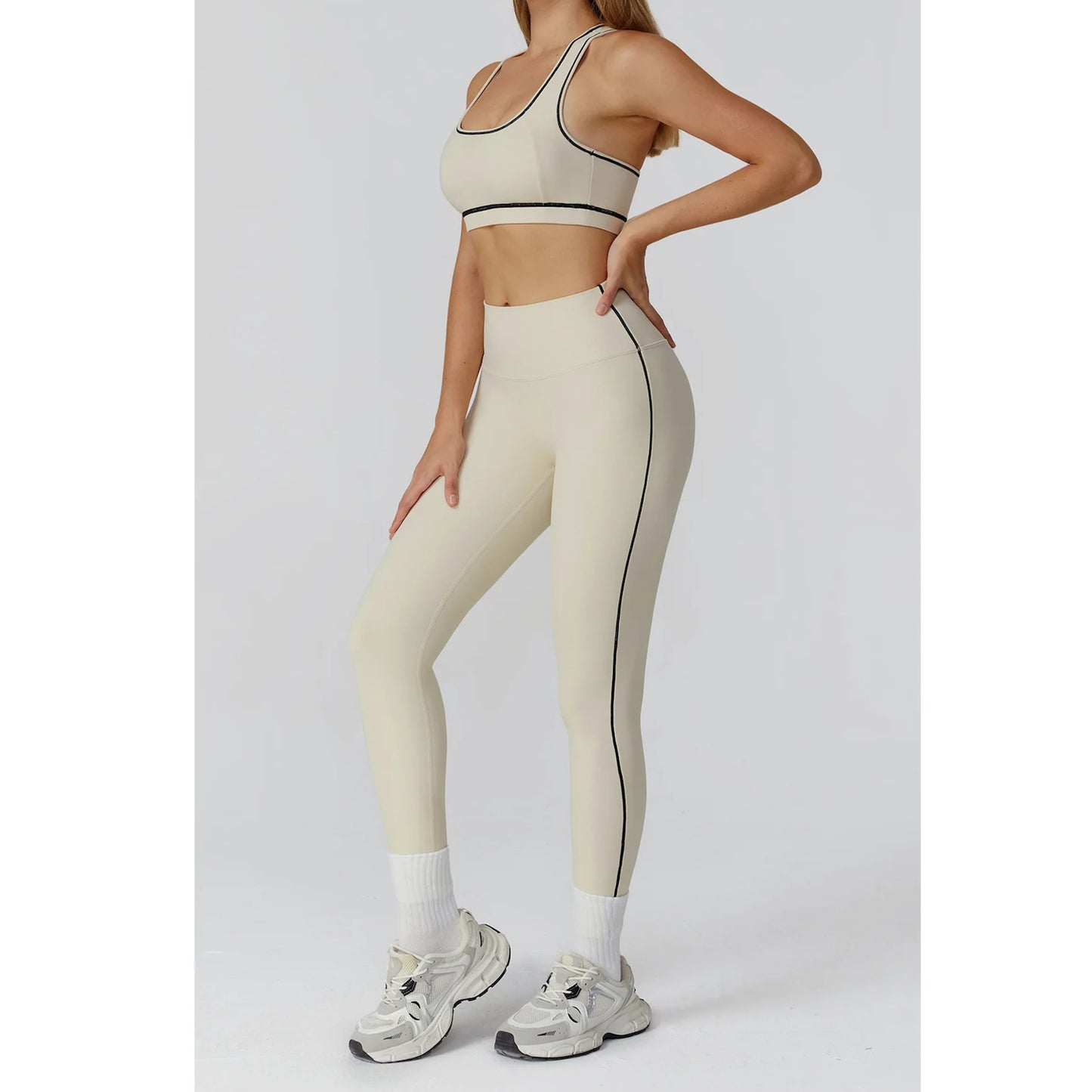 ELARA ACTIVEWEAR SET