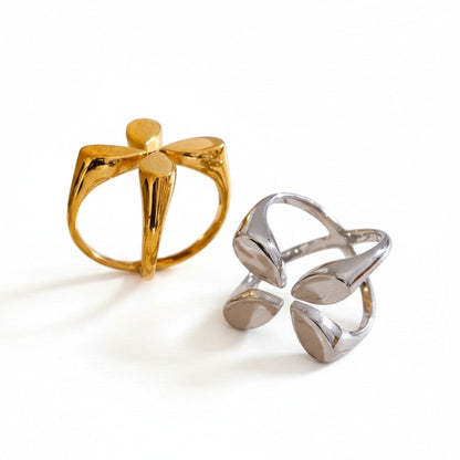PRO RAY ELIANE open ring in gold and silver, featuring petal-inspired shapes and a polished finish.