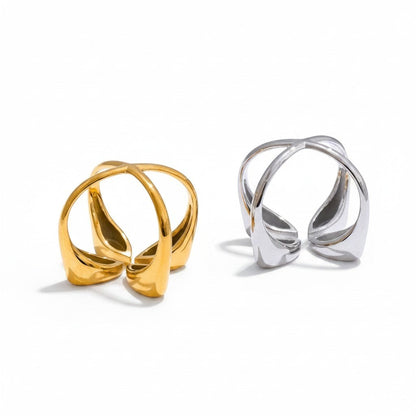 PRO RAY ELIANE open ring with petal-inspired shapes in polished gold and silver finishes. Sculptural silhouette for everyday styling.