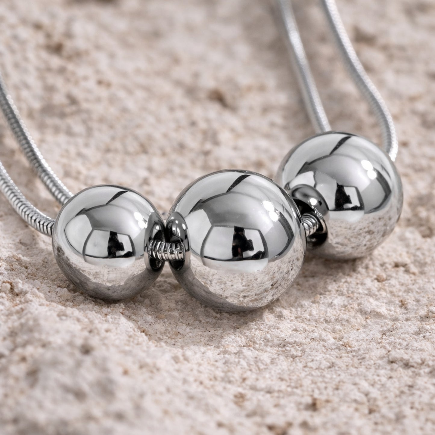 PRO RAY NOVA silver minimalist bead necklace macro detail